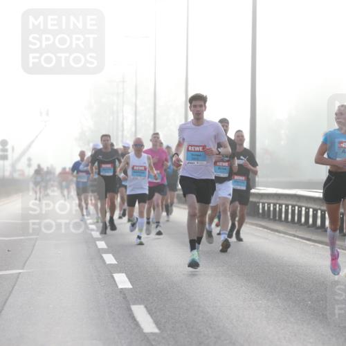 03.10.2026 - Köhlbrandbrückenlauf Jannik Wohlers http://msf.ph/oto/10704090 03.10.2026 09:13:39 Position 3 3803, 1523 meine-sportfotos.de