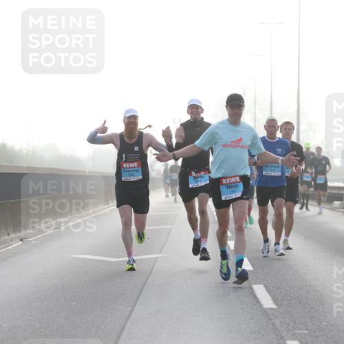 03.10.2026 - Köhlbrandbrückenlauf Jannik Wohlers http://msf.ph/oto/10704125 03.10.2026 09:13:47 Position 3 1392, 126, 1397, 1712 meine-sportfotos.de
