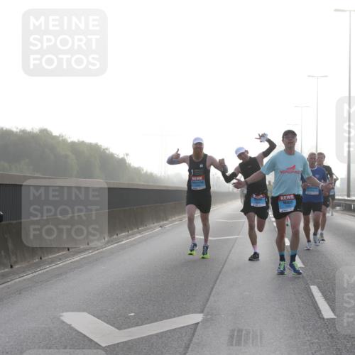 03.10.2026 - Köhlbrandbrückenlauf Jannik Wohlers http://msf.ph/oto/10704136 03.10.2026 09:13:48 Position 3 1392 meine-sportfotos.de