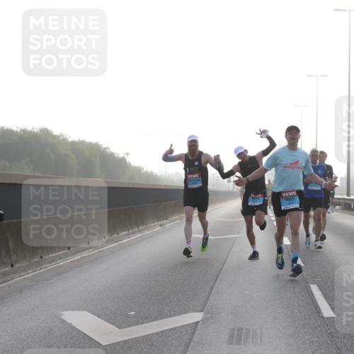 03.10.2026 - Köhlbrandbrückenlauf Jannik Wohlers http://msf.ph/oto/10704139 03.10.2026 09:13:48 Position 3  meine-sportfotos.de