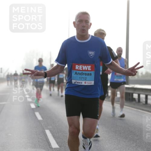03.10.2026 - Köhlbrandbrückenlauf Jannik Wohlers http://msf.ph/oto/10704163 03.10.2026 09:13:52 Position 3 1712 meine-sportfotos.de
