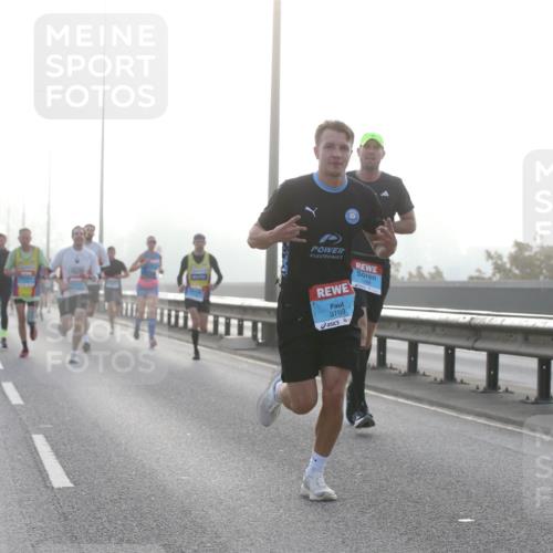 03.10.2026 - Köhlbrandbrückenlauf Jannik Wohlers http://msf.ph/oto/10704200 03.10.2026 09:13:59 Position 3 3769 meine-sportfotos.de