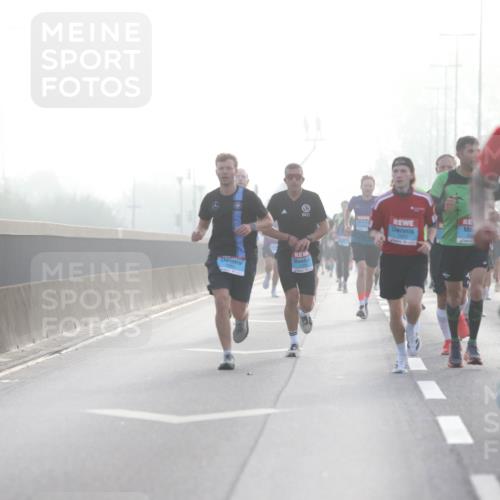 03.10.2026 - Köhlbrandbrückenlauf Jannik Wohlers http://msf.ph/oto/10704236 03.10.2026 09:14:05 Position 3  meine-sportfotos.de