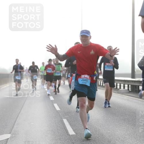03.10.2026 - Köhlbrandbrückenlauf Jannik Wohlers http://msf.ph/oto/10704249 03.10.2026 09:14:07 Position 3 2340 meine-sportfotos.de
