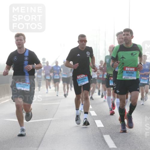 03.10.2026 - Köhlbrandbrückenlauf Jannik Wohlers http://msf.ph/oto/10704262 03.10.2026 09:14:09 Position 3 1264, 2309, 2048, 4, 1553 meine-sportfotos.de