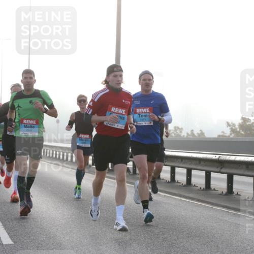 03.10.2026 - Köhlbrandbrückenlauf Jannik Wohlers http://msf.ph/oto/10704273 03.10.2026 09:14:11 Position 3 2048, 1515 meine-sportfotos.de