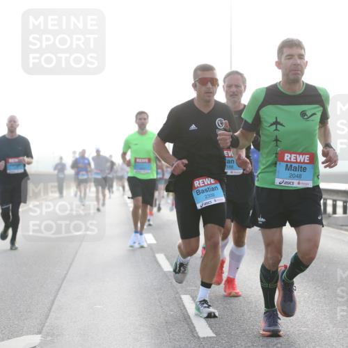 03.10.2026 - Köhlbrandbrückenlauf Jannik Wohlers http://msf.ph/oto/10704276 03.10.2026 09:14:12 Position 3 1264, 2309, 188, 2048, 2246 meine-sportfotos.de