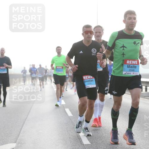 03.10.2026 - Köhlbrandbrückenlauf Jannik Wohlers http://msf.ph/oto/10704277 03.10.2026 09:14:12 Position 3 1264, 2309, 2025, 2048, 2246 meine-sportfotos.de