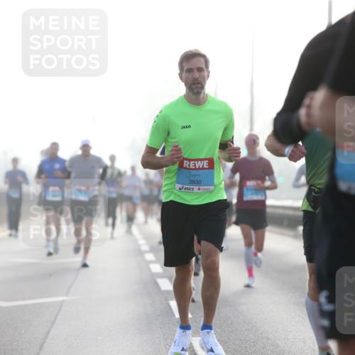 03.10.2026 - Köhlbrandbrückenlauf Jannik Wohlers http://msf.ph/oto/10704280 03.10.2026 09:14:13 Position 3 3830 meine-sportfotos.de