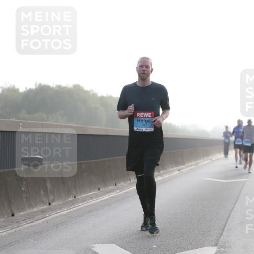 03.10.2026 - Köhlbrandbrückenlauf Jannik Wohlers http://msf.ph/oto/10704288 03.10.2026 09:14:15 Position 3 1973 meine-sportfotos.de