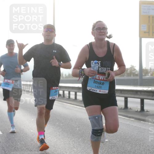 03.10.2026 - Köhlbrandbrückenlauf Jannik Wohlers http://msf.ph/oto/10704423 03.10.2026 09:14:55 Position 3 1426, 1466 meine-sportfotos.de