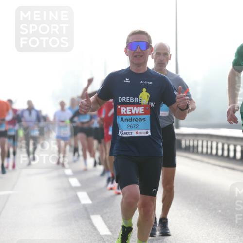 03.10.2026 - Köhlbrandbrückenlauf Jannik Wohlers http://msf.ph/oto/10704503 03.10.2026 09:15:17 Position 3 2672, 1054 meine-sportfotos.de