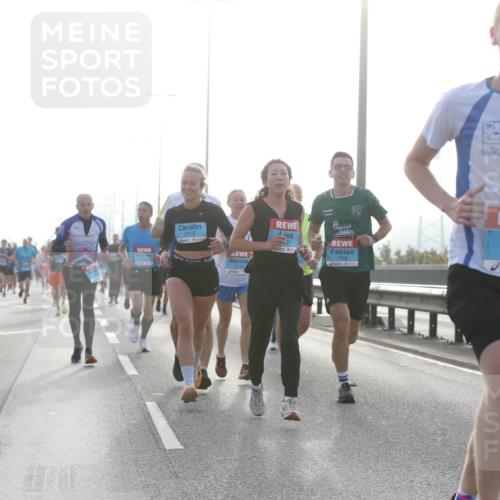 03.10.2026 - Köhlbrandbrückenlauf Jannik Wohlers http://msf.ph/oto/10704542 03.10.2026 09:15:24 Position 3 2319, 1359, 2389, 27 meine-sportfotos.de