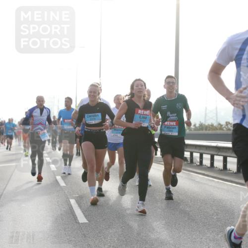 03.10.2026 - Köhlbrandbrückenlauf Jannik Wohlers http://msf.ph/oto/10704545 03.10.2026 09:15:25 Position 3 2319, 2144, 2127, 1359, 2389 meine-sportfotos.de