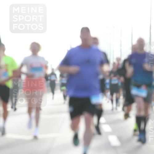 03.10.2026 - Köhlbrandbrückenlauf Jannik Wohlers http://msf.ph/oto/10704596 03.10.2026 09:15:35 Position 3  meine-sportfotos.de
