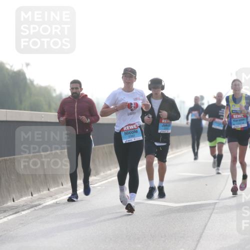 03.10.2026 - Köhlbrandbrückenlauf Jannik Wohlers http://msf.ph/oto/10704653 03.10.2026 09:15:41 Position 3 2382, 1343 meine-sportfotos.de