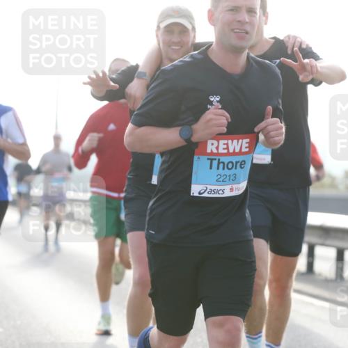 03.10.2026 - Köhlbrandbrückenlauf Jannik Wohlers http://msf.ph/oto/10704677 03.10.2026 09:15:46 Position 3 2213 meine-sportfotos.de
