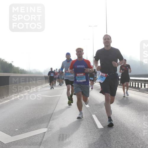 03.10.2026 - Köhlbrandbrückenlauf Jannik Wohlers http://msf.ph/oto/10704725 03.10.2026 09:16:03 Position 3 1833 meine-sportfotos.de