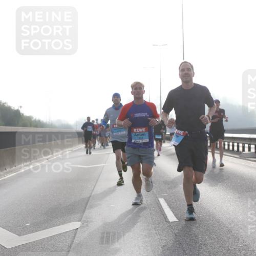 03.10.2026 - Köhlbrandbrückenlauf Jannik Wohlers http://msf.ph/oto/10704727 03.10.2026 09:16:03 Position 3 1833 meine-sportfotos.de