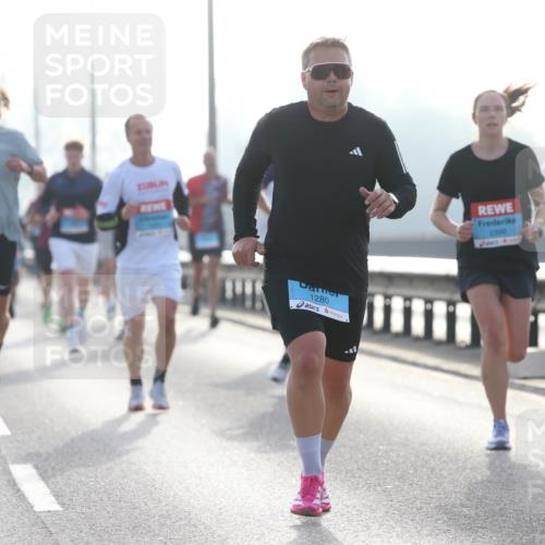 03.10.2026 - Köhlbrandbrückenlauf Jannik Wohlers http://msf.ph/oto/10704745 03.10.2026 09:16:08 Position 3 1280, 2390 meine-sportfotos.de