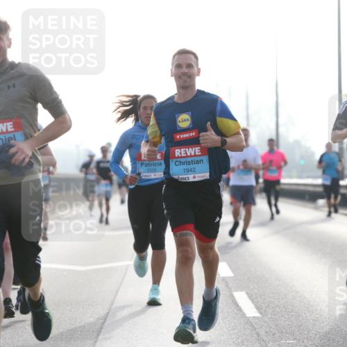 03.10.2026 - Köhlbrandbrückenlauf Jannik Wohlers http://msf.ph/oto/10704774 03.10.2026 09:16:21 Position 3 3, 2533, 1942, 2325, 5767 meine-sportfotos.de