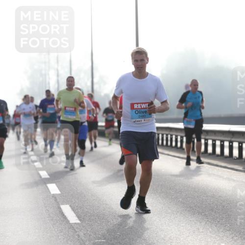 03.10.2026 - Köhlbrandbrückenlauf Jannik Wohlers http://msf.ph/oto/10704782 03.10.2026 09:16:26 Position 3 2480 meine-sportfotos.de
