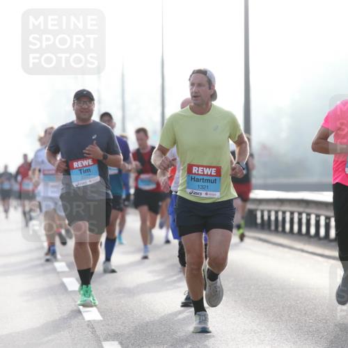 03.10.2026 - Köhlbrandbrückenlauf Jannik Wohlers http://msf.ph/oto/10704795 03.10.2026 09:16:29 Position 3 2227, 1321, 1940, 13 meine-sportfotos.de
