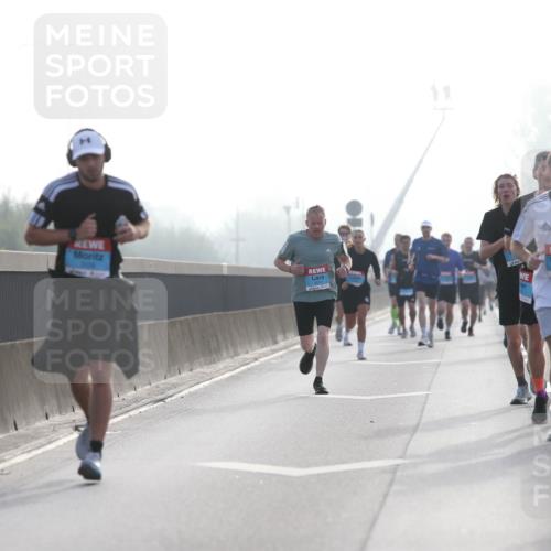 03.10.2026 - Köhlbrandbrückenlauf Jannik Wohlers http://msf.ph/oto/10704812 03.10.2026 09:16:32 Position 3 2617, 0 meine-sportfotos.de