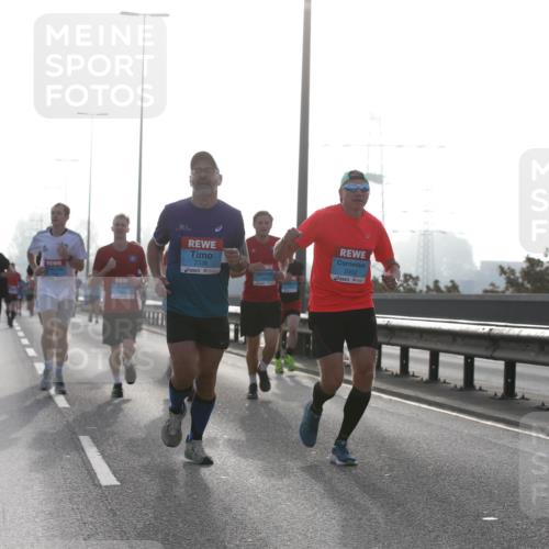 03.10.2026 - Köhlbrandbrückenlauf Jannik Wohlers http://msf.ph/oto/10704825 03.10.2026 09:16:36 Position 3 2336, 2302 meine-sportfotos.de