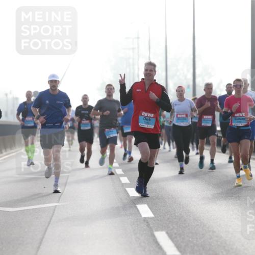 03.10.2026 - Köhlbrandbrückenlauf Jannik Wohlers http://msf.ph/oto/10704855 03.10.2026 09:16:43 Position 3 1080, 2653 meine-sportfotos.de