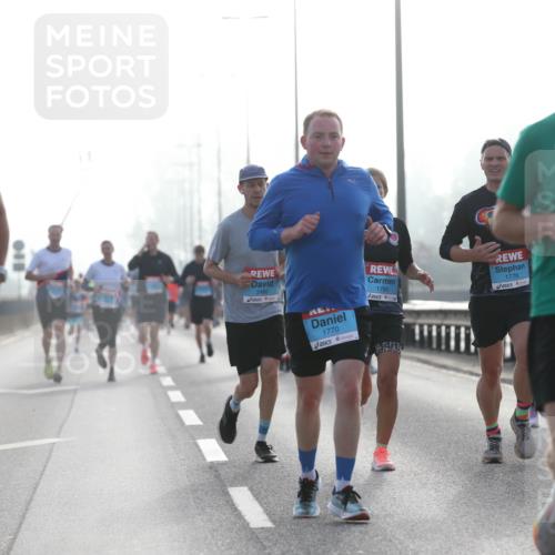 03.10.2026 - Köhlbrandbrückenlauf Jannik Wohlers http://msf.ph/oto/10704883 03.10.2026 09:16:53 Position 3 32, 1418, 2486, 1770, 1780, 1776, 3799 meine-sportfotos.de