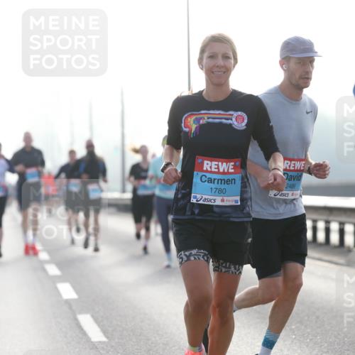 03.10.2026 - Köhlbrandbrückenlauf Jannik Wohlers http://msf.ph/oto/10704895 03.10.2026 09:16:56 Position 3 1780, 2486 meine-sportfotos.de