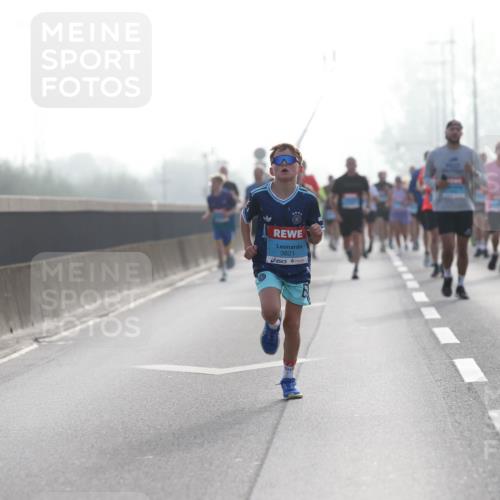 03.10.2026 - Köhlbrandbrückenlauf Jannik Wohlers http://msf.ph/oto/10704944 03.10.2026 09:17:06 Position 3 2321, 3821 meine-sportfotos.de
