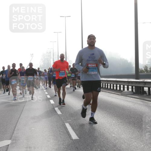 03.10.2026 - Köhlbrandbrückenlauf Jannik Wohlers http://msf.ph/oto/10704966 03.10.2026 09:17:15 Position 3 2042 meine-sportfotos.de