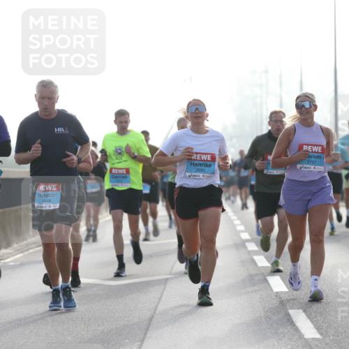 03.10.2026 - Köhlbrandbrückenlauf Jannik Wohlers http://msf.ph/oto/10704999 03.10.2026 09:17:23 Position 3 3704, 2665, 1648, 2707 meine-sportfotos.de