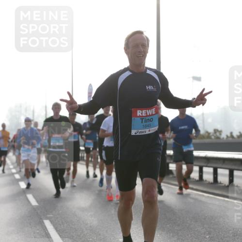 03.10.2026 - Köhlbrandbrückenlauf Jannik Wohlers http://msf.ph/oto/10705086 03.10.2026 09:17:43 Position 3 1645 meine-sportfotos.de