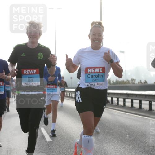 03.10.2026 - Köhlbrandbrückenlauf Jannik Wohlers http://msf.ph/oto/10705100 03.10.2026 09:17:46 Position 3 3808, 2019, 1959, 2281, 15 meine-sportfotos.de