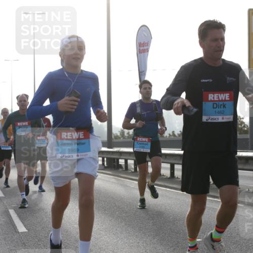 03.10.2026 - Köhlbrandbrückenlauf Jannik Wohlers http://msf.ph/oto/10705118 03.10.2026 09:17:48 Position 3 1959, 3700, 1462 meine-sportfotos.de