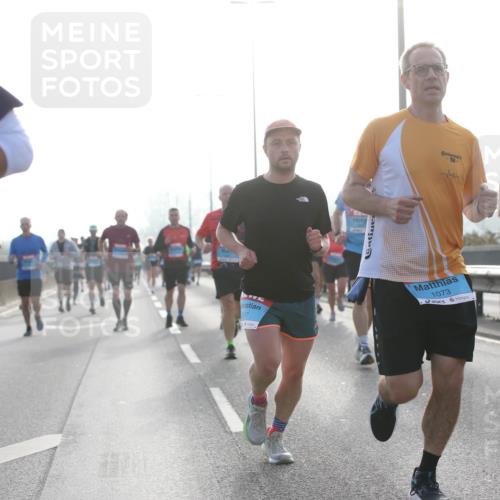 03.10.2026 - Köhlbrandbrückenlauf Jannik Wohlers http://msf.ph/oto/10705139 03.10.2026 09:17:51 Position 3 15, 0517, 150, 1073 meine-sportfotos.de