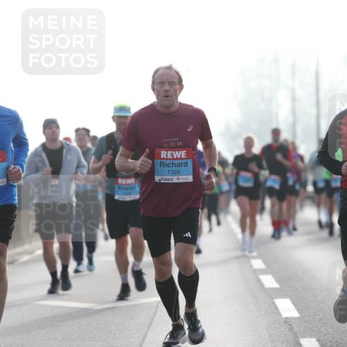 03.10.2026 - Köhlbrandbrückenlauf Jannik Wohlers http://msf.ph/oto/10705144 03.10.2026 09:17:53 Position 3 2417, 42, 195, 1326, 2020, 1293 meine-sportfotos.de