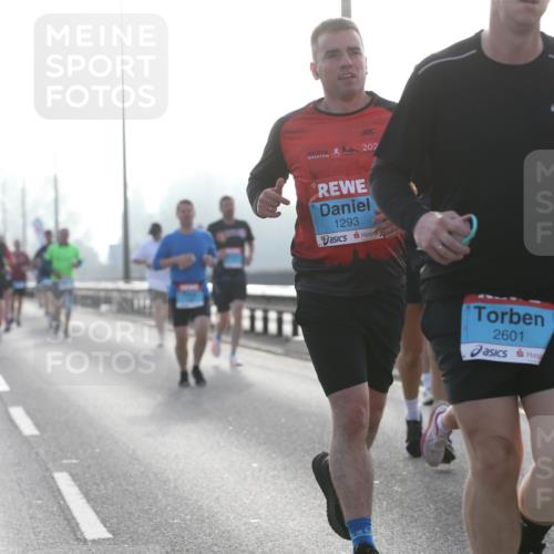 03.10.2026 - Köhlbrandbrückenlauf Jannik Wohlers http://msf.ph/oto/10705154 03.10.2026 09:17:56 Position 3 202, 1293, 2601, 1928 meine-sportfotos.de