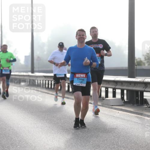 03.10.2026 - Köhlbrandbrückenlauf Jannik Wohlers http://msf.ph/oto/10705161 03.10.2026 09:17:57 Position 3 1089 meine-sportfotos.de
