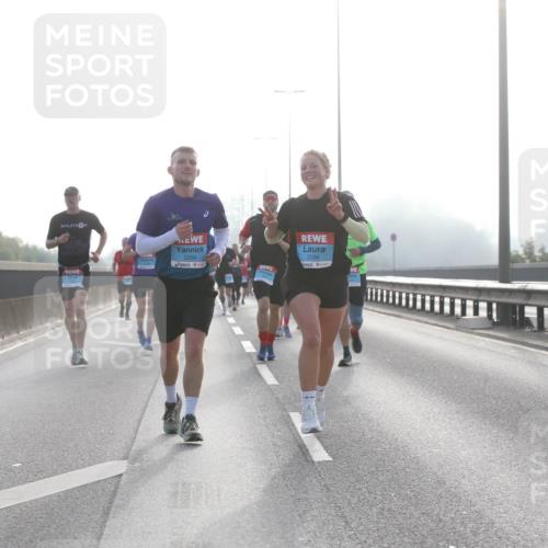 03.10.2026 - Köhlbrandbrückenlauf Jannik Wohlers http://msf.ph/oto/10705194 03.10.2026 09:18:02 Position 3 2409, 2264, 2296 meine-sportfotos.de