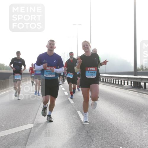 03.10.2026 - Köhlbrandbrückenlauf Jannik Wohlers http://msf.ph/oto/10705200 03.10.2026 09:18:03 Position 3 2409, 2296, 2264 meine-sportfotos.de