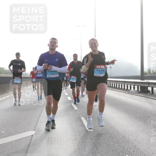 03.10.2026 - Köhlbrandbrückenlauf Jannik Wohlers http://msf.ph/oto/10705203 03.10.2026 09:18:03 Position 3 2409, 2264, 2296 meine-sportfotos.de