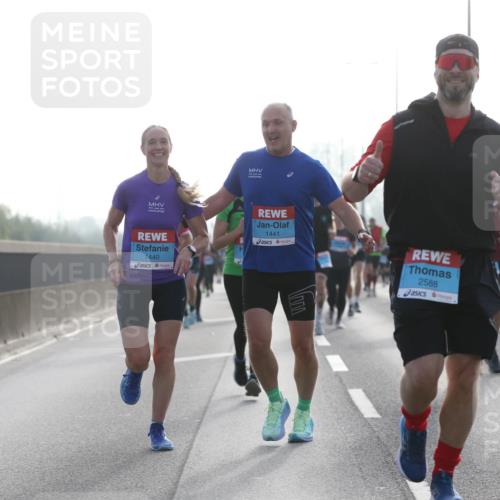 03.10.2026 - Köhlbrandbrückenlauf Jannik Wohlers http://msf.ph/oto/10705215 03.10.2026 09:18:05 Position 3 1440, 1441, 2588 meine-sportfotos.de