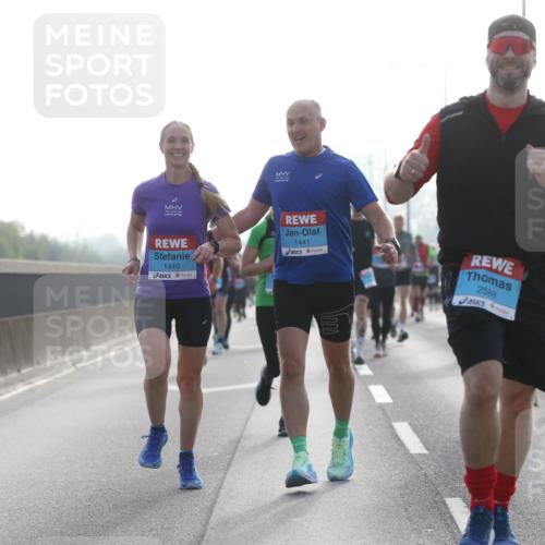 03.10.2026 - Köhlbrandbrückenlauf Jannik Wohlers http://msf.ph/oto/10705217 03.10.2026 09:18:06 Position 3 1440, 1441, 2588 meine-sportfotos.de