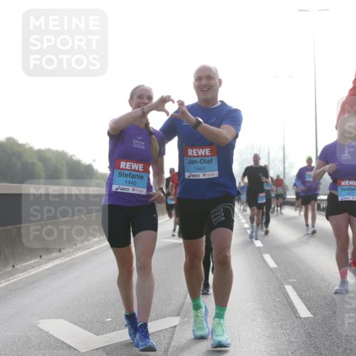 03.10.2026 - Köhlbrandbrückenlauf Jannik Wohlers http://msf.ph/oto/10705229 03.10.2026 09:18:07 Position 3 1440, 1441, 1877, 2588 meine-sportfotos.de