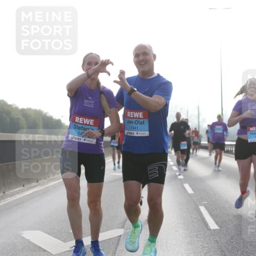 03.10.2026 - Köhlbrandbrückenlauf Jannik Wohlers http://msf.ph/oto/10705237 03.10.2026 09:18:08 Position 3 14, 1441, 718 meine-sportfotos.de