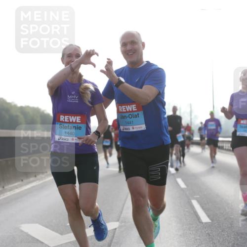 03.10.2026 - Köhlbrandbrückenlauf Jannik Wohlers http://msf.ph/oto/10705243 03.10.2026 09:18:08 Position 3 1440, 1441 meine-sportfotos.de